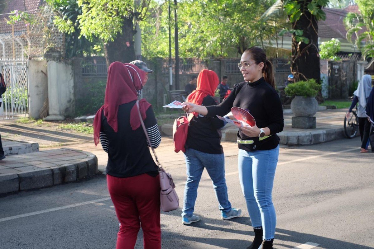 Long March and public  education on STI & HIV/AIDS in Malang